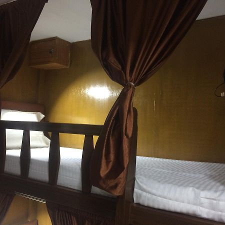 Zara Dormitory Мумбаи Экстерьер фото
